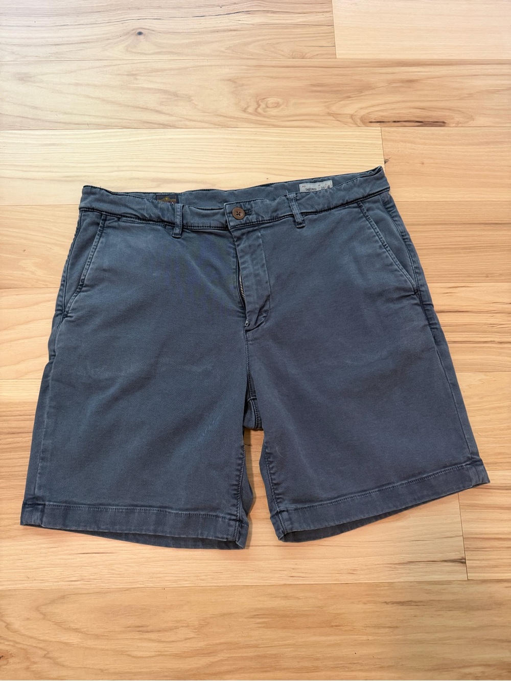 Faherty Coastline Chino Short - 8” inseam - Size 33